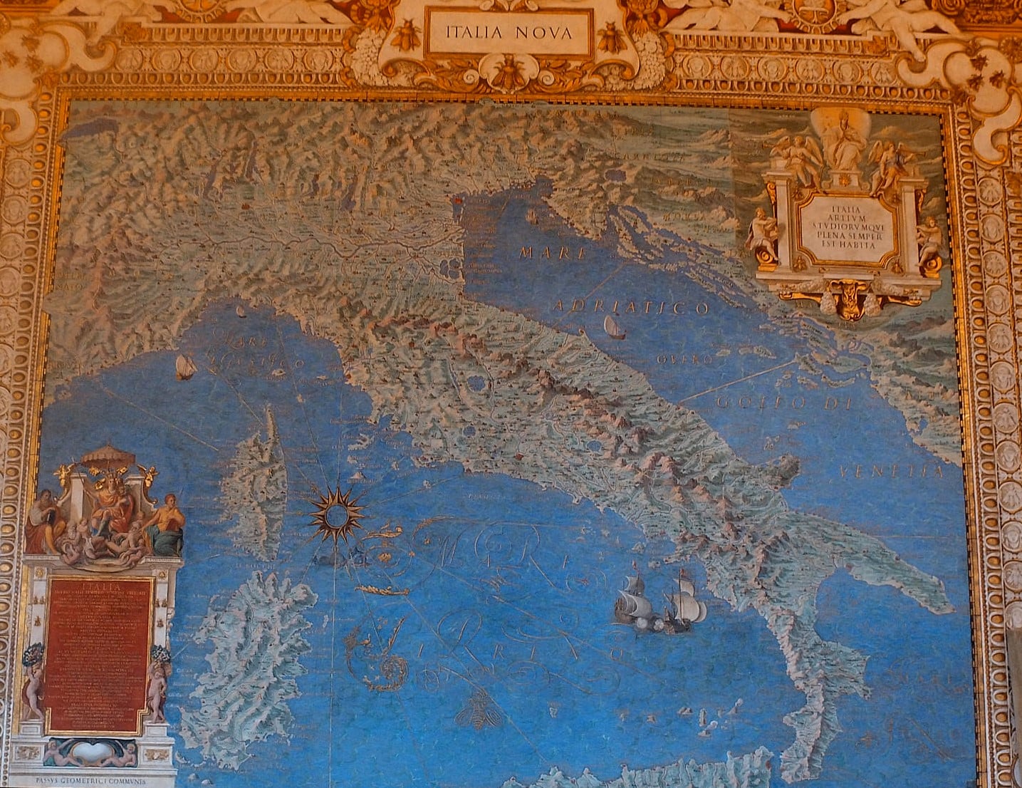Haritalar Galerisi sonunda yer alan genel İtalya coğrafi haritası - Musei Vaticani